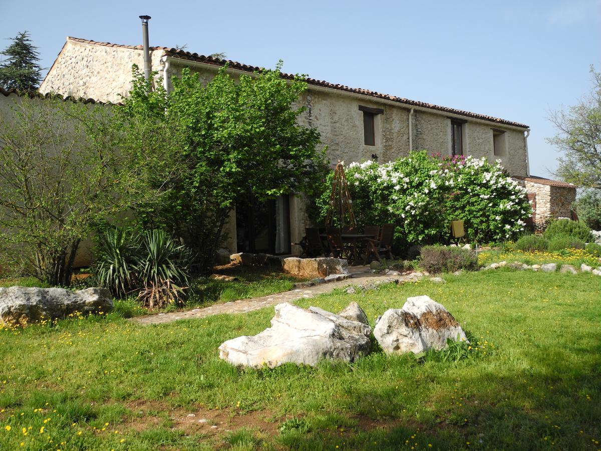 Le Mas De La Cherine Quinson Exterior photo